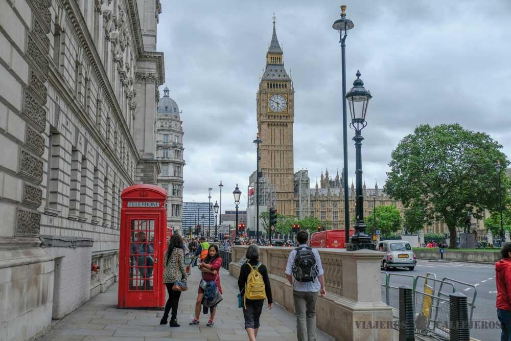 Travel guide to London step by step